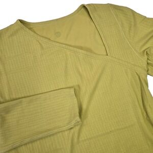 Lululemon Lab Asymmetrical Long Sleeve‎ Bodysuit Reversible Yellow SIZE M W1DBHS